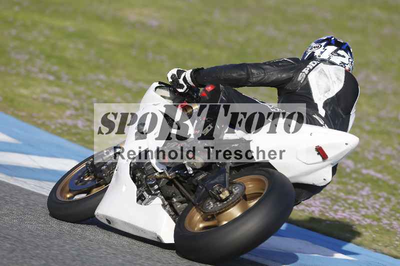 /Archiv-2025/01 24.-27.01.2025 Moto Center Thun Jerez/rot-red/backside